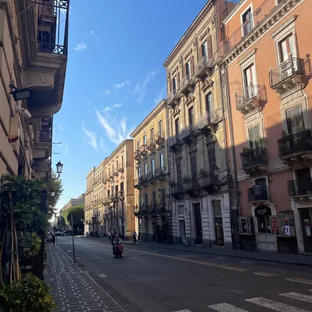 Tambasia Rooms, Centro Storico,via Etnea 4* Catania