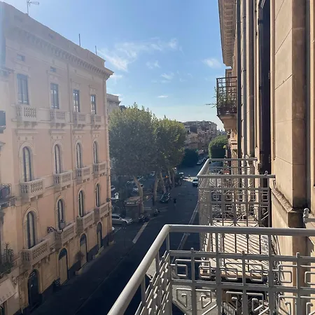 Pensionat Tambasia Rooms, Centro Storico,via Etnea Catania