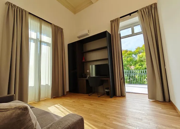 Gasthuis Tambasia - Centro Catania, Vicino Bellini 4*