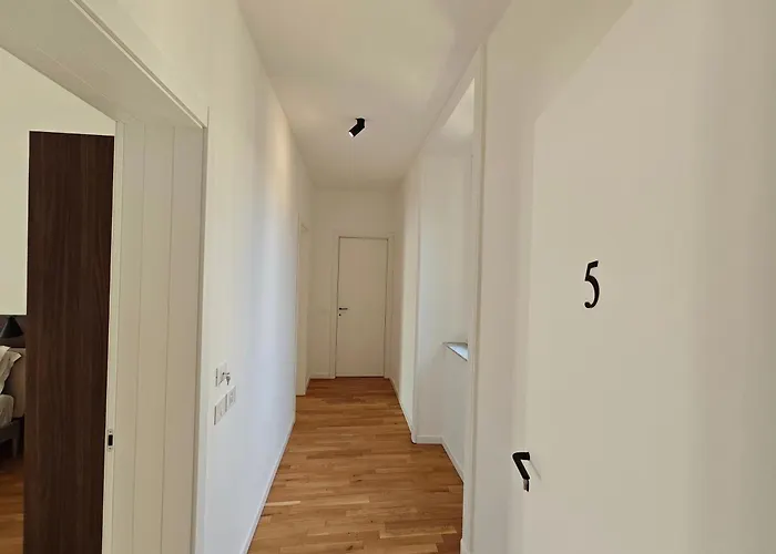 Tambasia - Centro Catania, Vicino Bellini